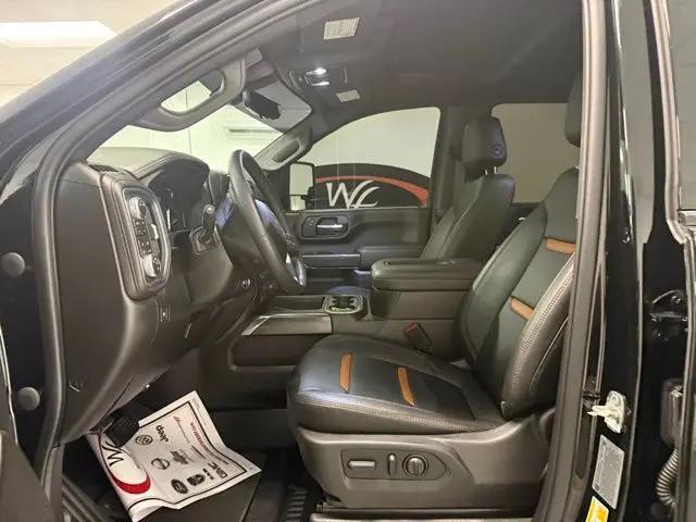 2022 GMC Sierra 2500HD 4WD Crew Cab Standard Bed AT4