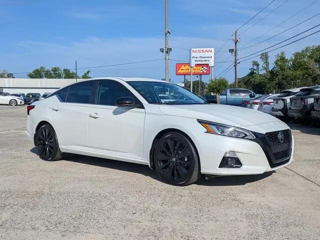 2022 Nissan Altima SR FWD