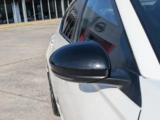 2022 Nissan Altima SR FWD