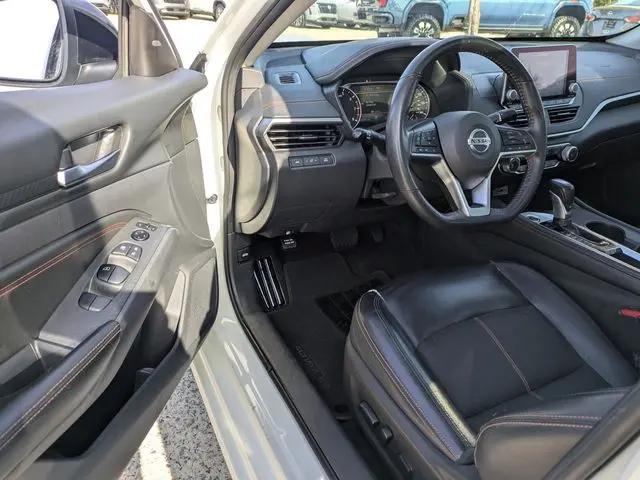 2022 Nissan Altima SR FWD