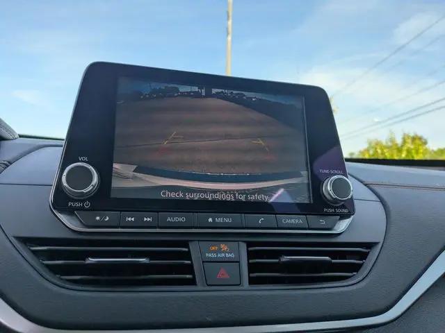 2022 Nissan Altima SR FWD