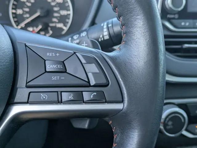 2022 Nissan Altima SR FWD