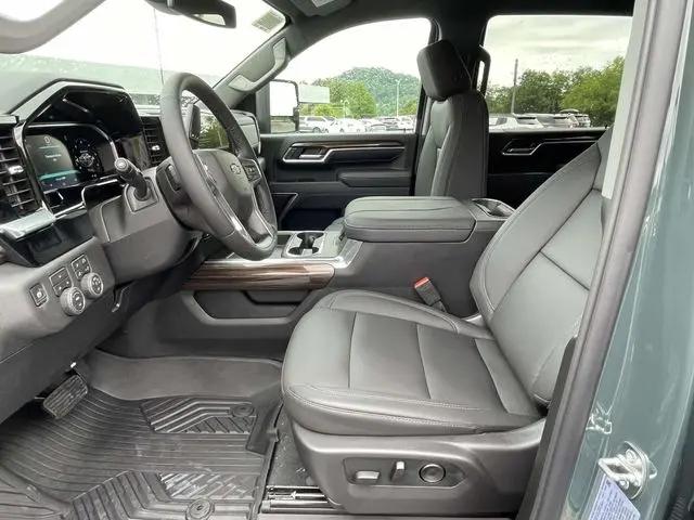 2026 Chevrolet Silverado 2500HD Crew Cab, Standard Bed, LT, 4WD