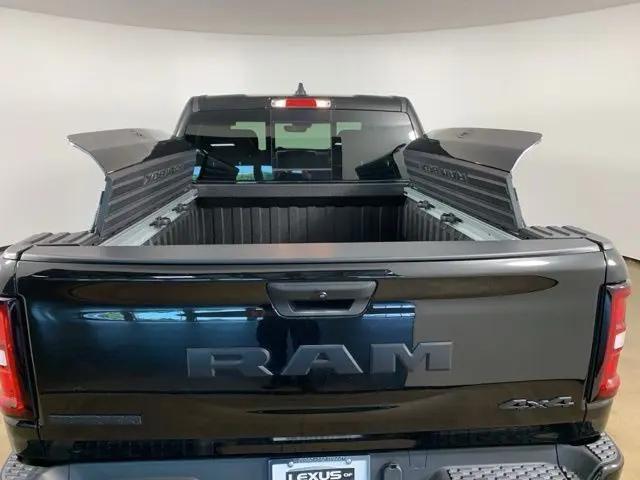 2025 Ram 1500 Big Horn Crew Cab 4x4 5'7" Box