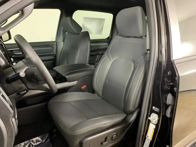 2025 Ram 1500 Big Horn Crew Cab 4x4 5'7" Box