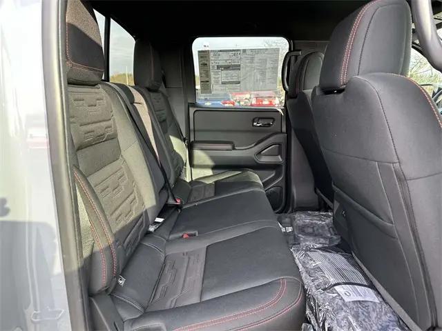 2025 Nissan Frontier Crew Cab PRO-4X 4x4