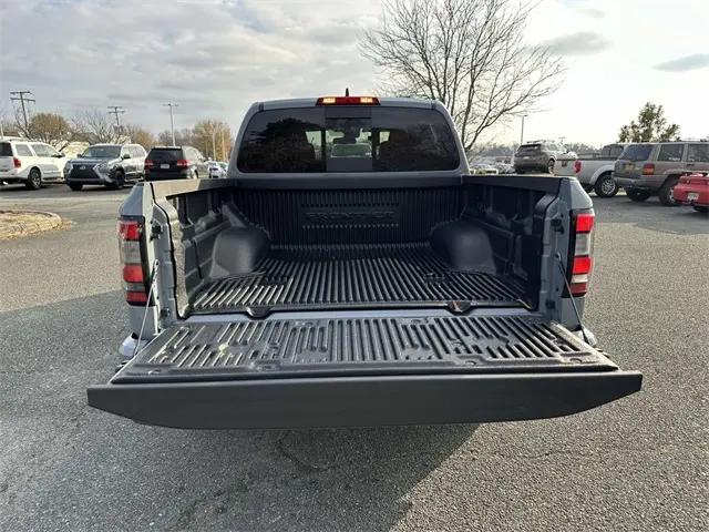 2025 Nissan Frontier Crew Cab PRO-4X 4x4