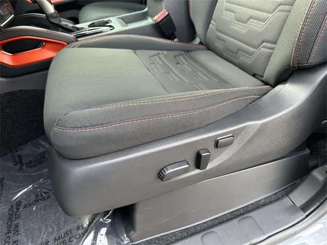 2025 Nissan Frontier Crew Cab PRO-4X 4x4