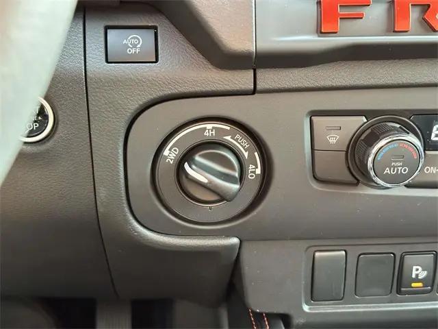 2025 Nissan Frontier Crew Cab PRO-4X 4x4