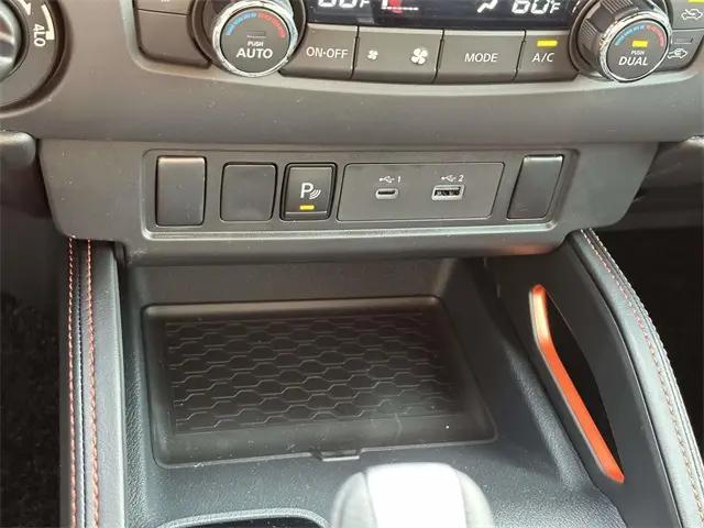2025 Nissan Frontier Crew Cab PRO-4X 4x4