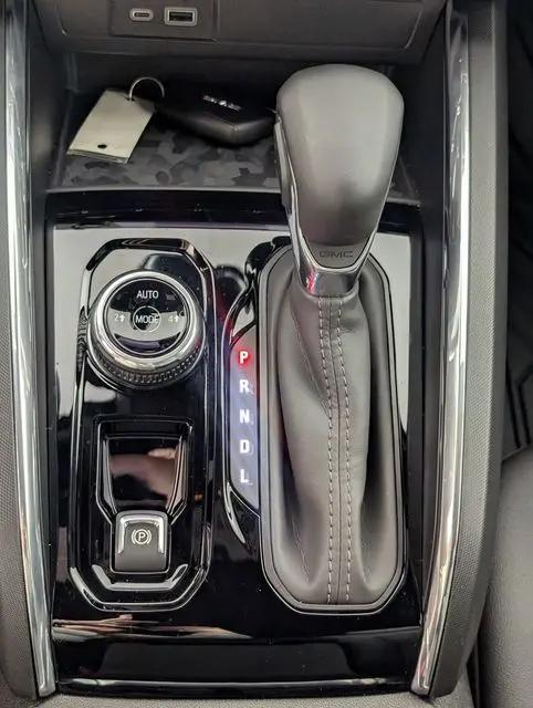 2025 GMC Canyon 4WD Elevation