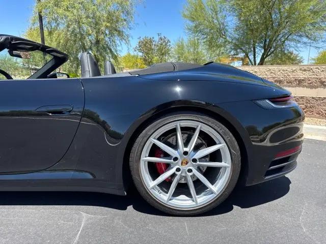 2020 Porsche 911 Carrera 4S Cabriolet