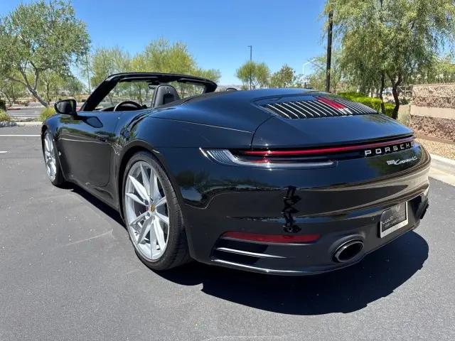 2020 Porsche 911 Carrera 4S Cabriolet