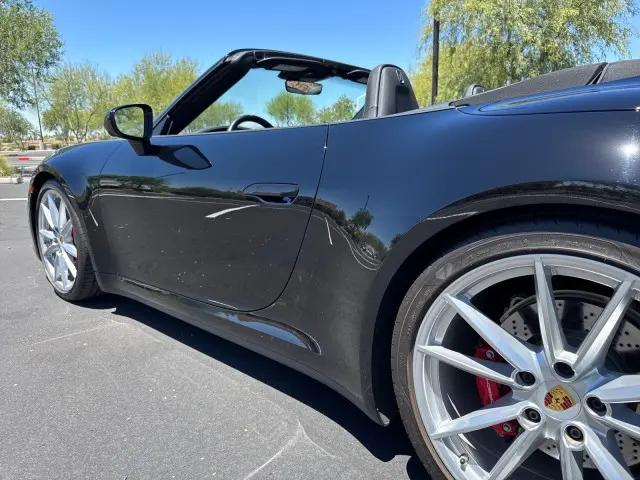 2020 Porsche 911 Carrera 4S Cabriolet