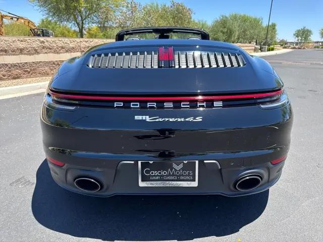 2020 Porsche 911 Carrera 4S Cabriolet
