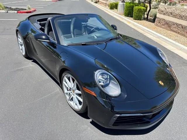 2020 Porsche 911 Carrera 4S Cabriolet