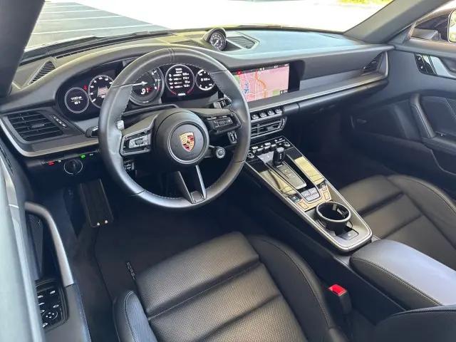 2020 Porsche 911 Carrera 4S Cabriolet