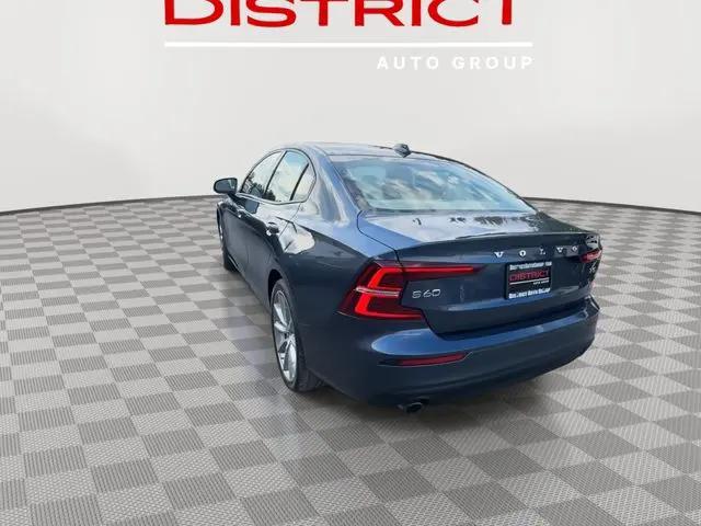 2021 Volvo S60 T5 Momentum