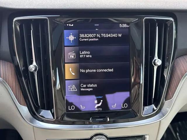 2021 Volvo S60 T5 Momentum