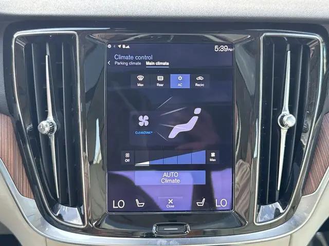 2021 Volvo S60 T5 Momentum
