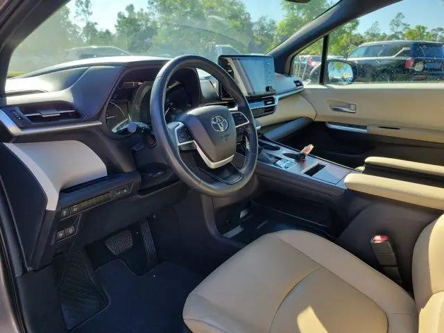 2024 Toyota Sienna XLE