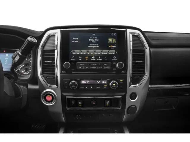 2022 Nissan Titan Crew Cab SV 4x4