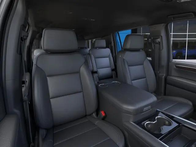 2026 Chevrolet Suburban LT, 4WD