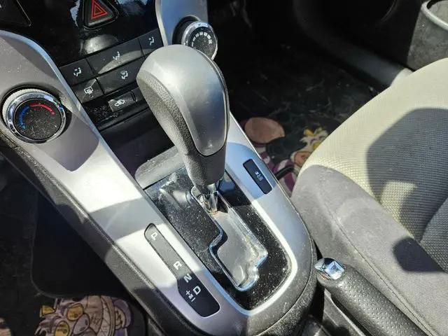 2014 Chevrolet Cruze LS Auto