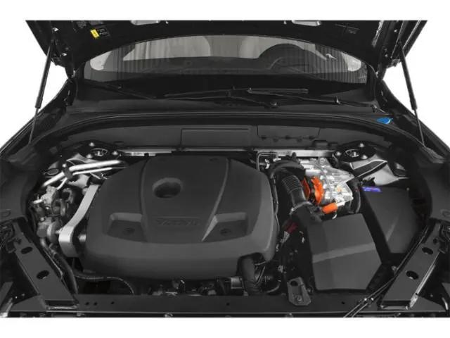 2024 Volvo XC60 Recharge T8 Plus Dark Theme