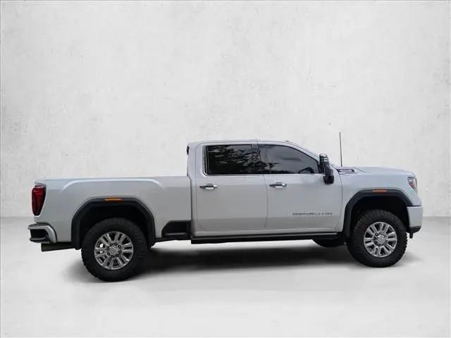 2022 GMC Sierra 2500HD 4WD Crew Cab Standard Bed Denali