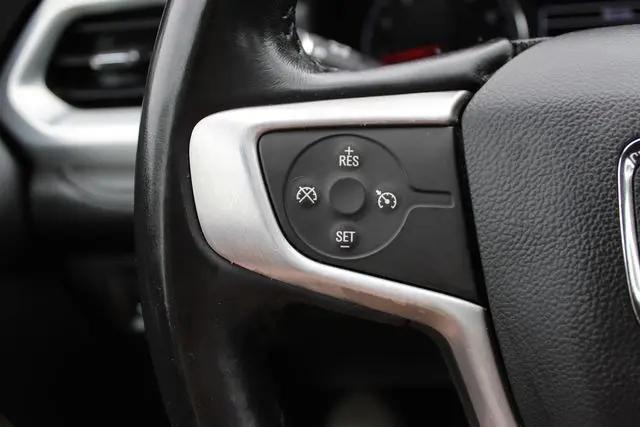 2017 GMC Acadia SLE-2