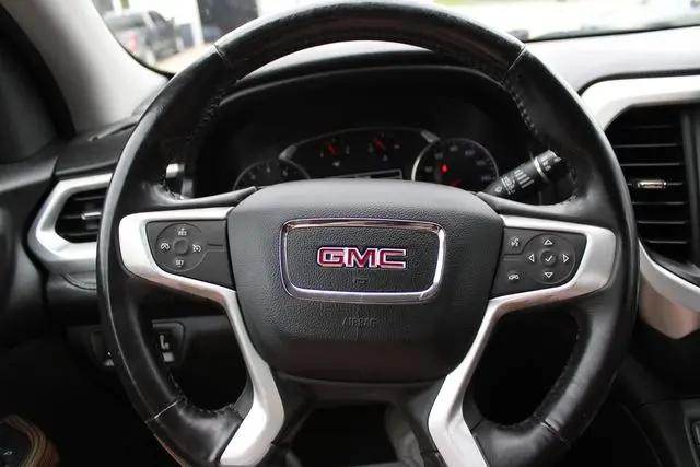 2017 GMC Acadia SLE-2