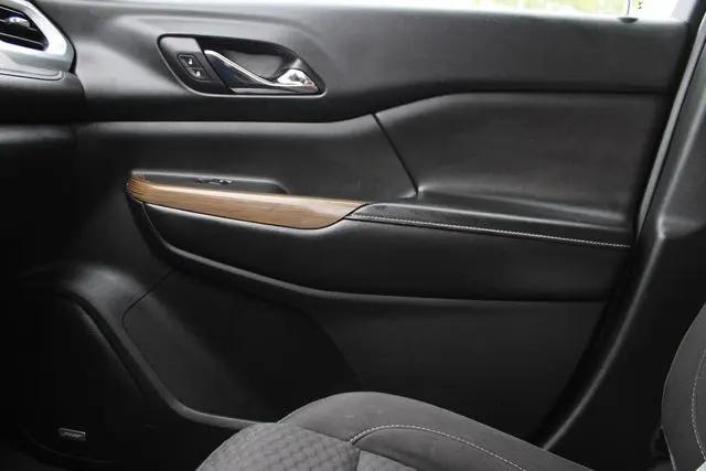 2017 GMC Acadia SLE-2