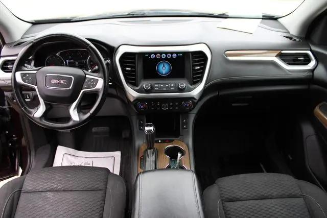 2017 GMC Acadia SLE-2