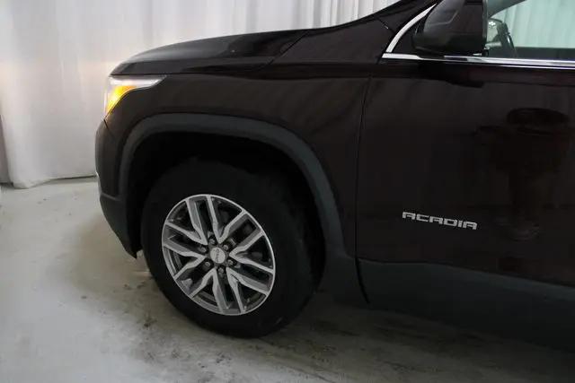 2017 GMC Acadia SLE-2