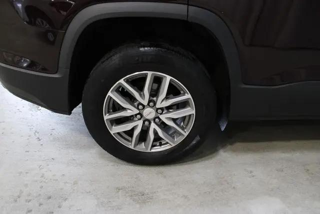 2017 GMC Acadia SLE-2