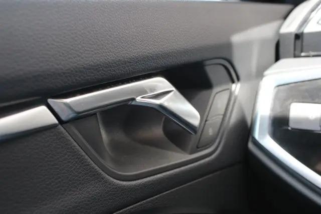 2024 Audi Q3 Premium 45 TFSI S line quattro Tiptronic