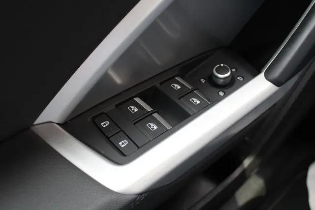 2024 Audi Q3 Premium 45 TFSI S line quattro Tiptronic