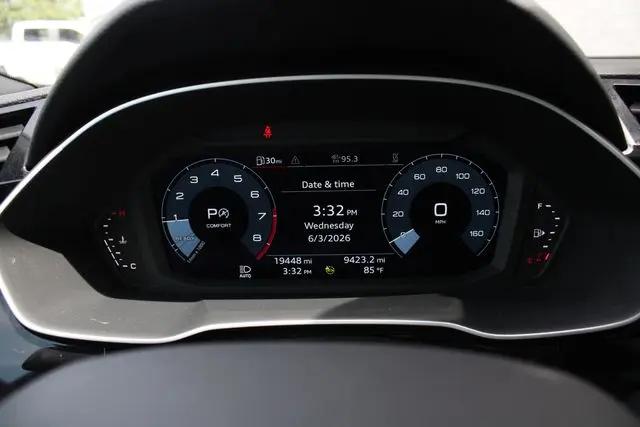 2024 Audi Q3 Premium 45 TFSI S line quattro Tiptronic