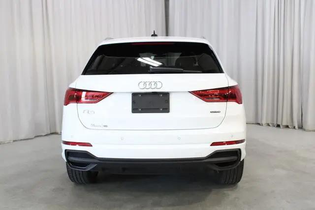 2024 Audi Q3 Premium 45 TFSI S line quattro Tiptronic