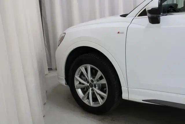2024 Audi Q3 Premium 45 TFSI S line quattro Tiptronic