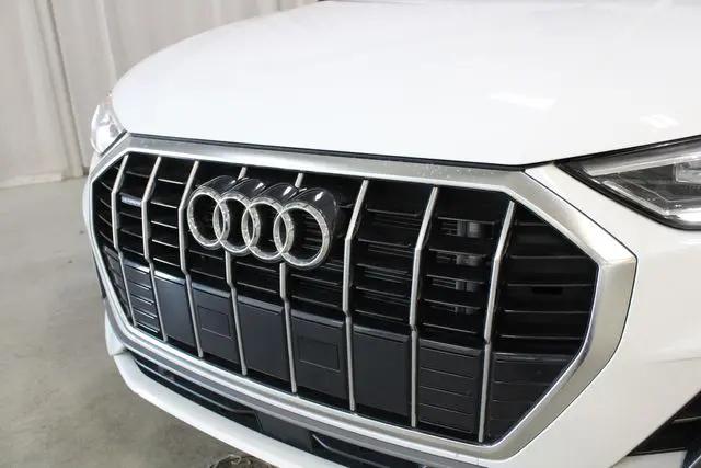 2024 Audi Q3 Premium 45 TFSI S line quattro Tiptronic