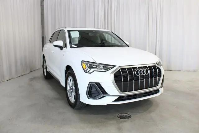 2024 Audi Q3 Premium 45 TFSI S line quattro Tiptronic