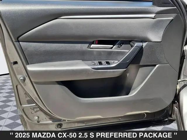 2025 Mazda CX-50 2.5 S Preferred Package