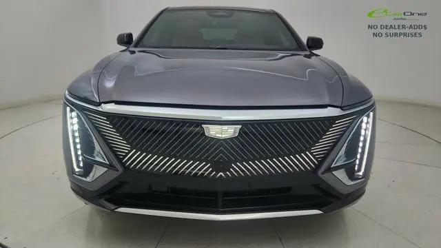 2024 Cadillac iQ Luxury w/1SE
