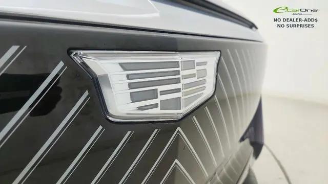 2024 Cadillac iQ Luxury w/1SE