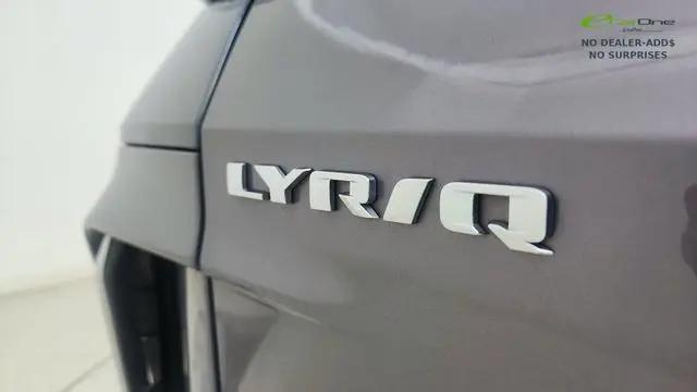 2024 Cadillac iQ Luxury w/1SE