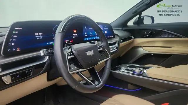2024 Cadillac iQ Luxury w/1SE