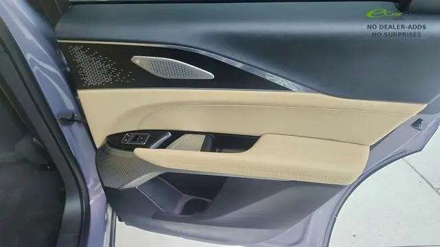 2024 Cadillac iQ Luxury w/1SE