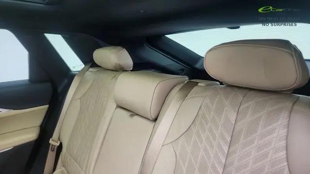 2024 Cadillac iQ Luxury w/1SE